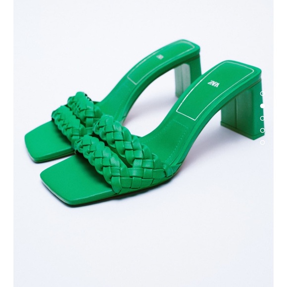 Zara Shoes - Zara trendy green sandals